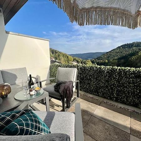 Wohnen Im Schwarzwald Mit Panoramablick Apartment Bad Herrenalb Bagian luar foto