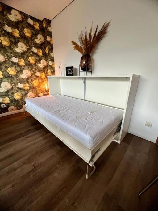Wohnen Im Schwarzwald Mit Panoramablick Apartment Bad Herrenalb Bagian luar foto